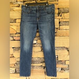 American Eagle size 14 regular super super stretch jegging jeans.